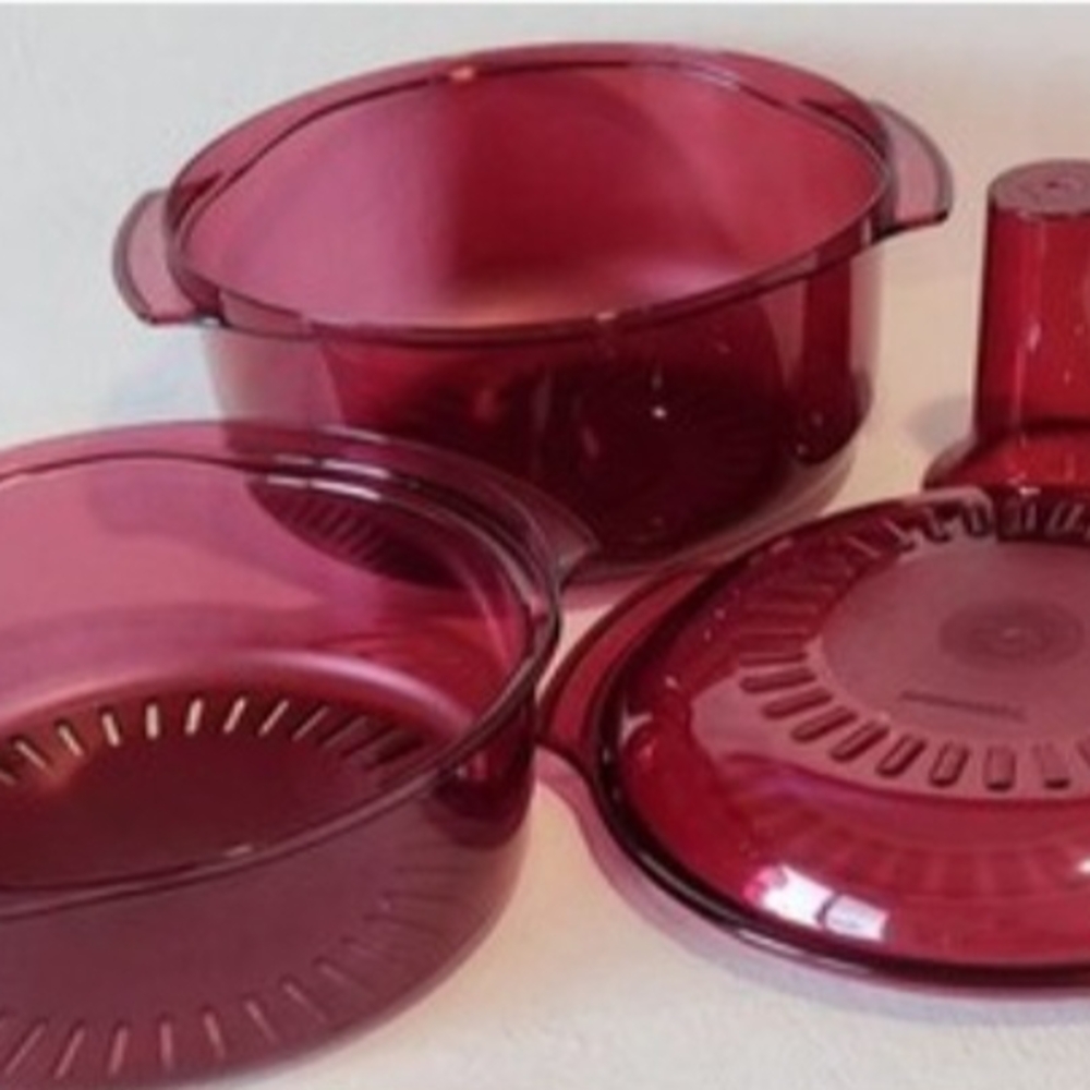 Tupperware Burgundy Cookware Set